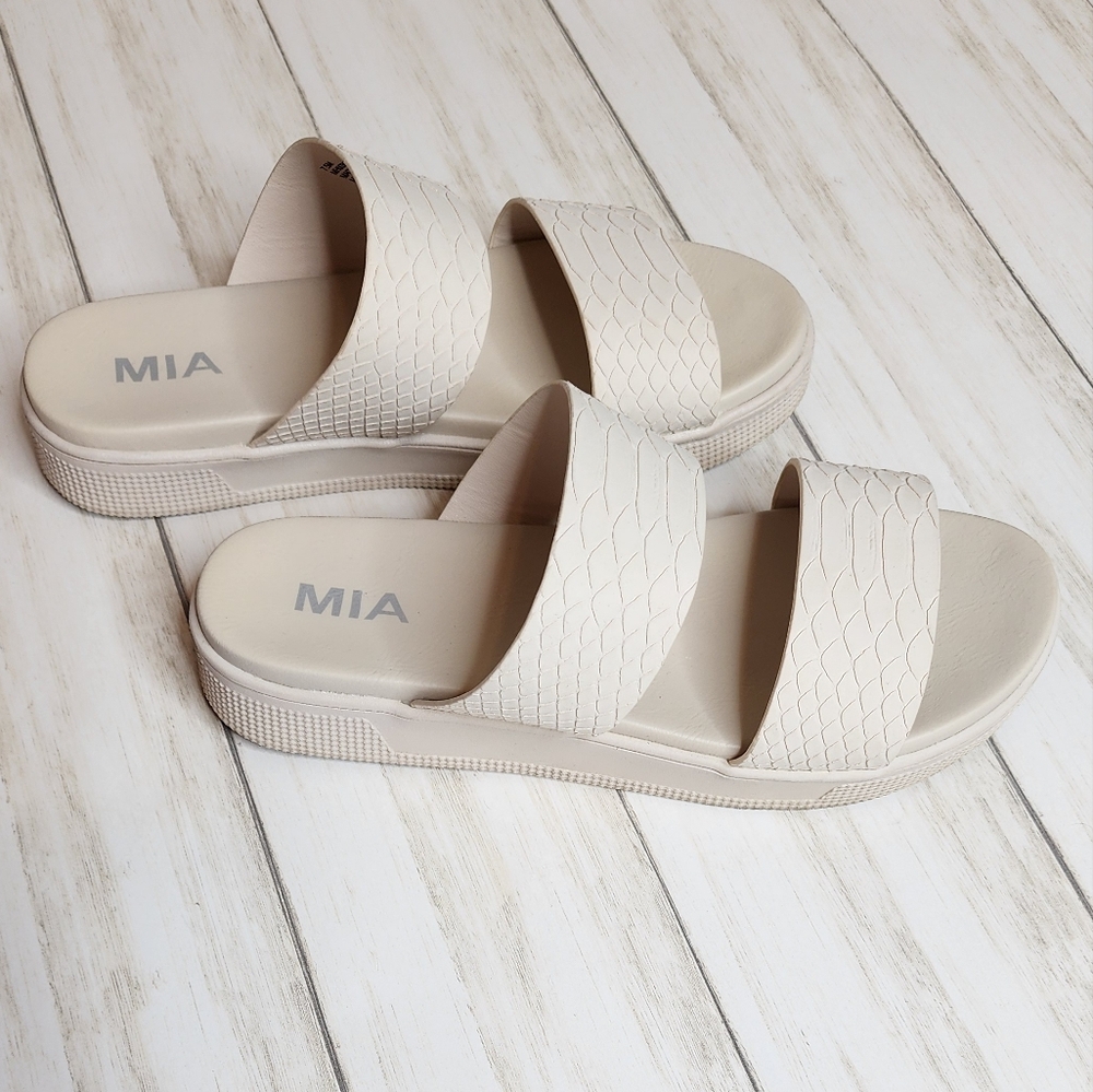 MIA Saige Snakeskin Platform Sandal